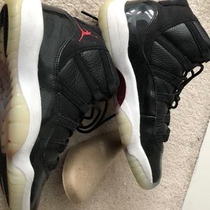 Boys Jordan’s retro 11 7210 size 6. *PRICE FIRM*